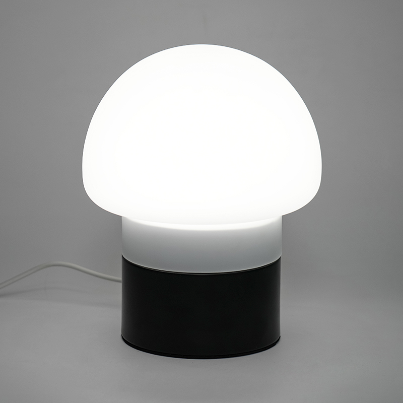 Lampu meja cendawan LED