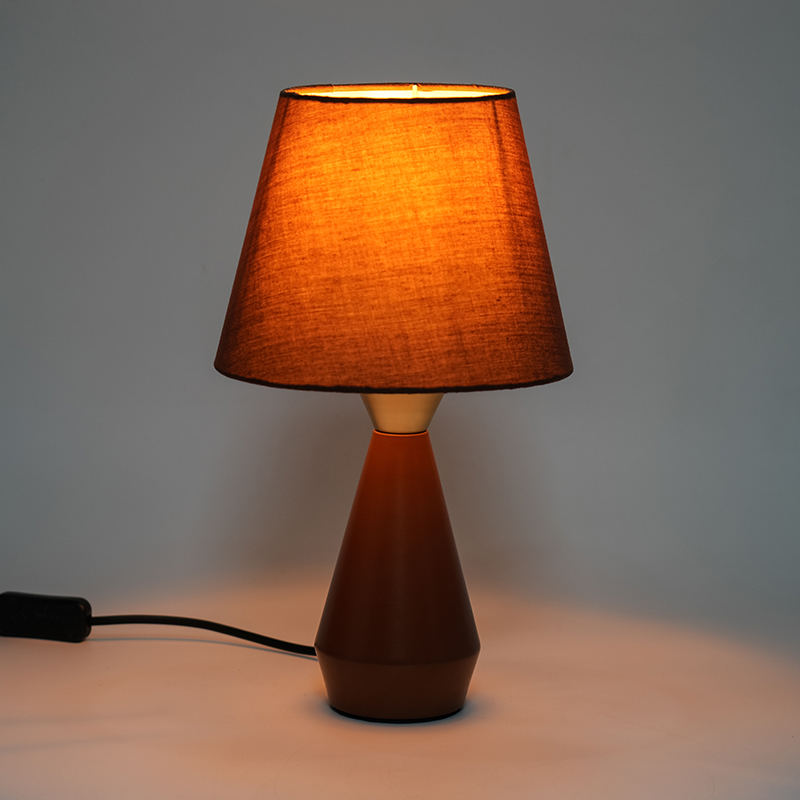 Lampu Bedside Metal European Retro