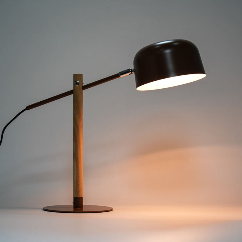 Lampu meja bacaan logam pejabat