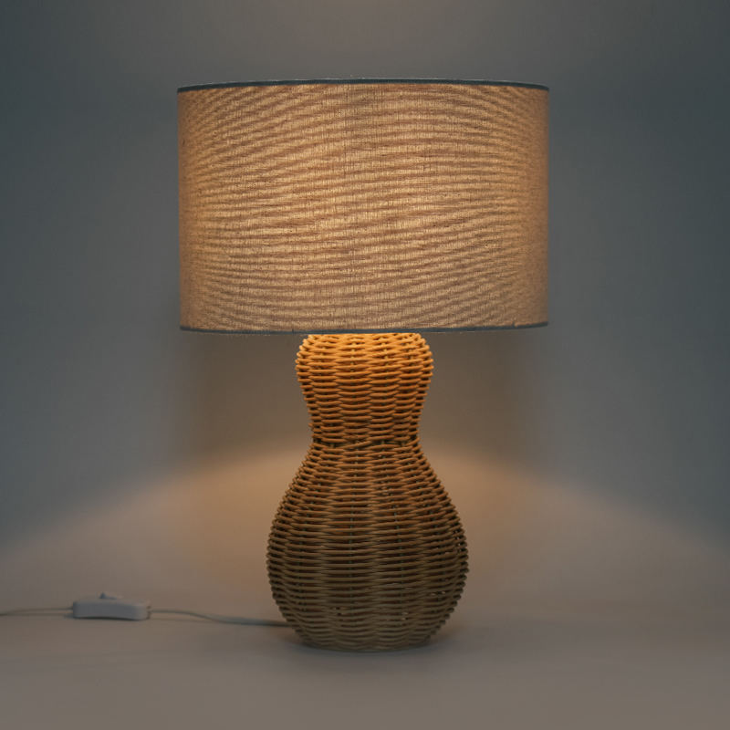 Lampu meja seni rotan buatan tangan