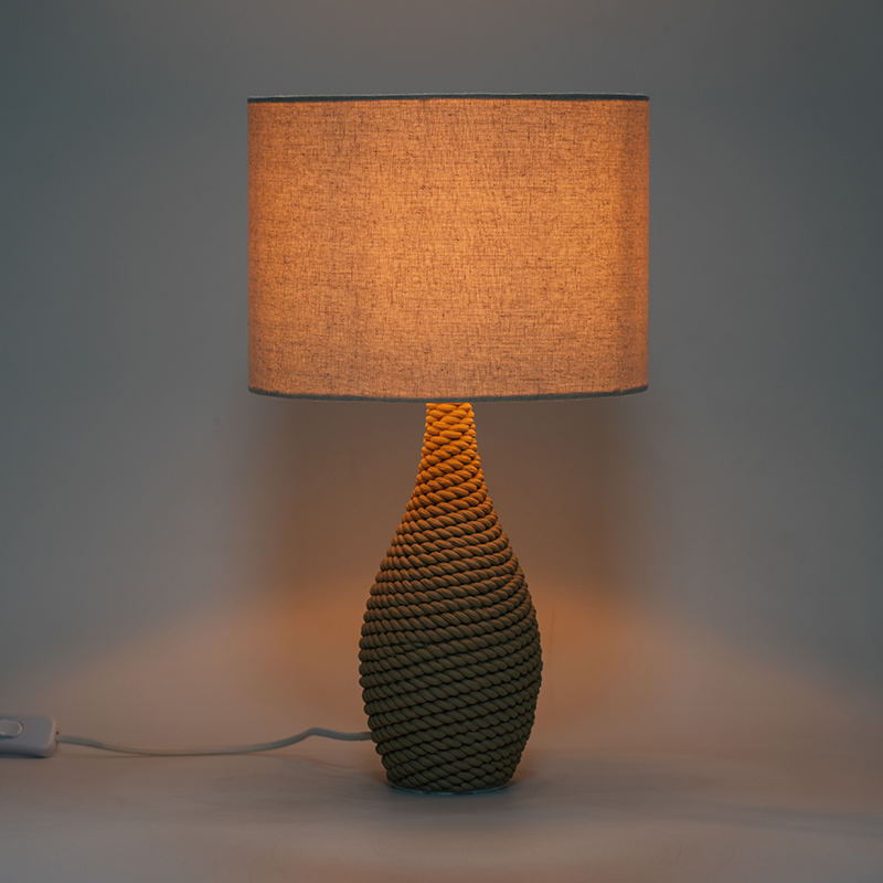 Lampu elegan tenunan rotan Jepun